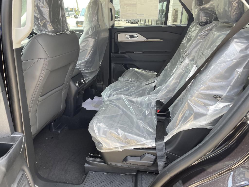 new 2025 Ford Explorer car, priced at $45,838