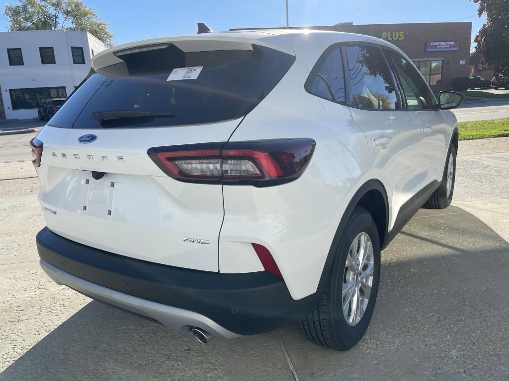 new 2025 Ford Escape car, priced at $31,848