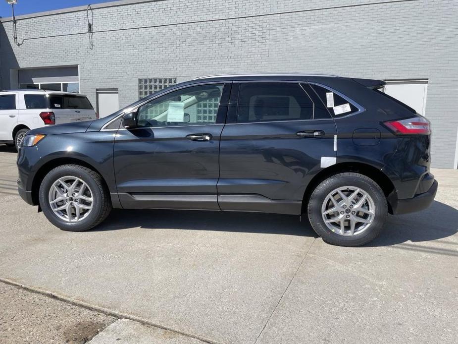 new 2024 Ford Edge car, priced at $40,683