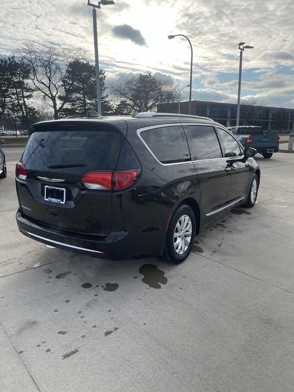 used 2018 Chrysler Pacifica car, priced at $17,995