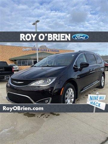 used 2018 Chrysler Pacifica car, priced at $17,995