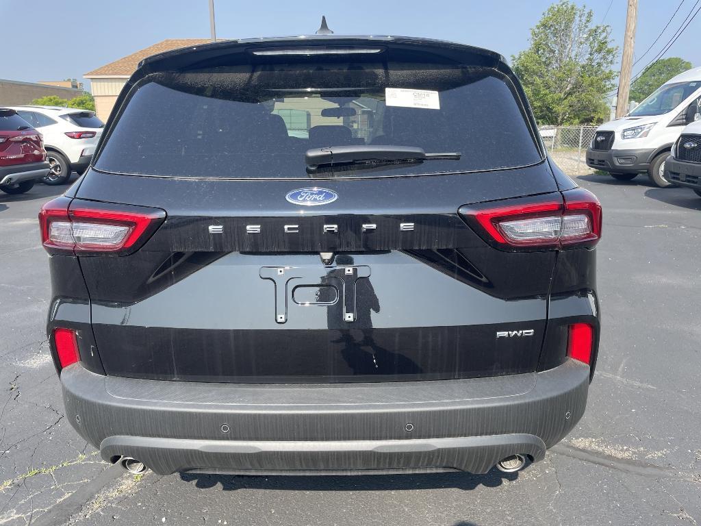 new 2025 Ford Escape car, priced at $32,939