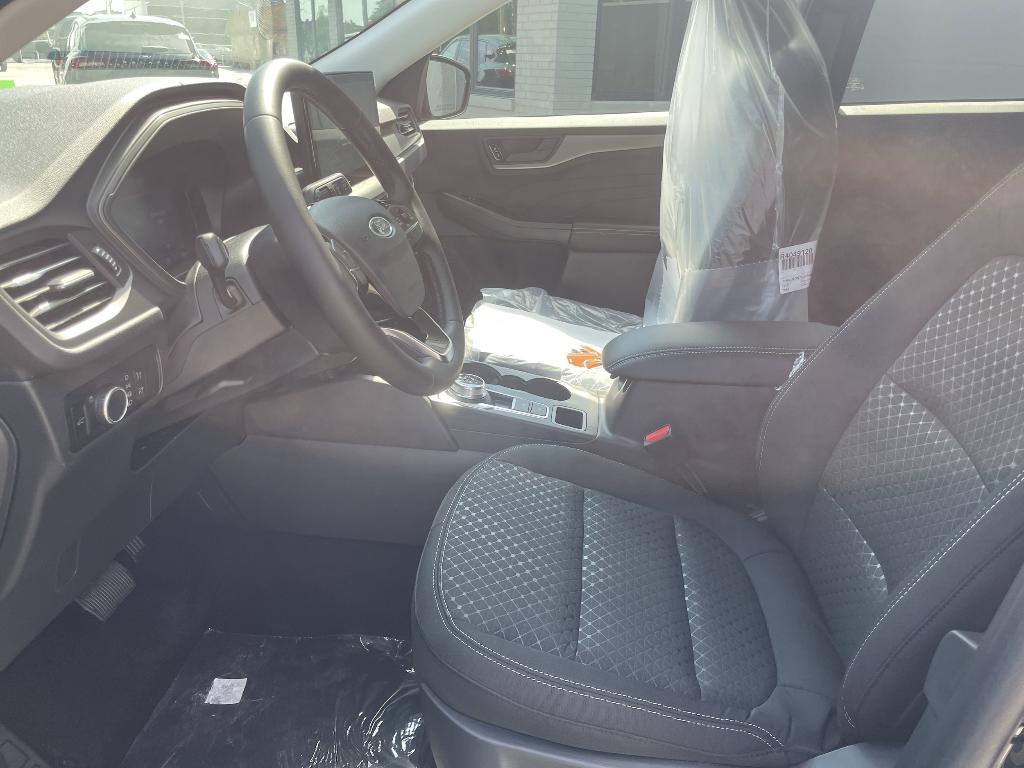 new 2025 Ford Escape car, priced at $32,354