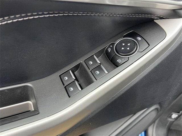 used 2022 Ford Explorer car, priced at $27,900