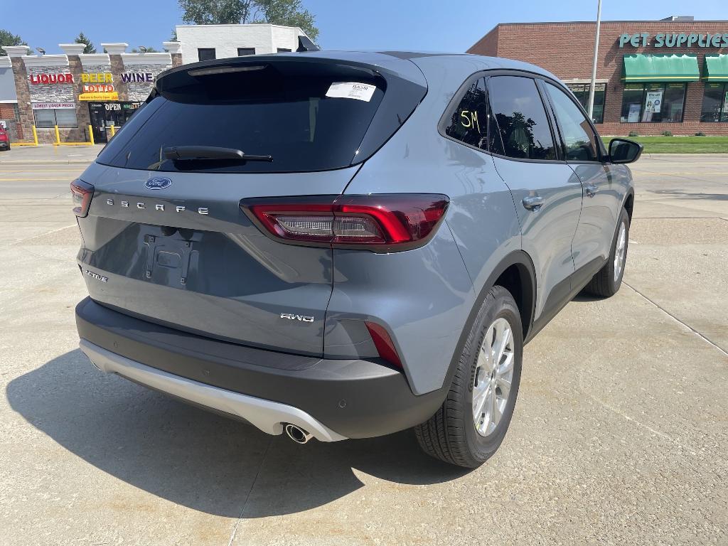 new 2025 Ford Escape car, priced at $33,246