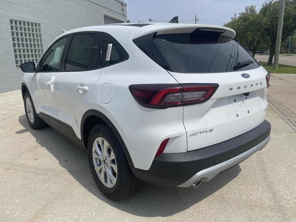new 2025 Ford Escape car, priced at $32,354