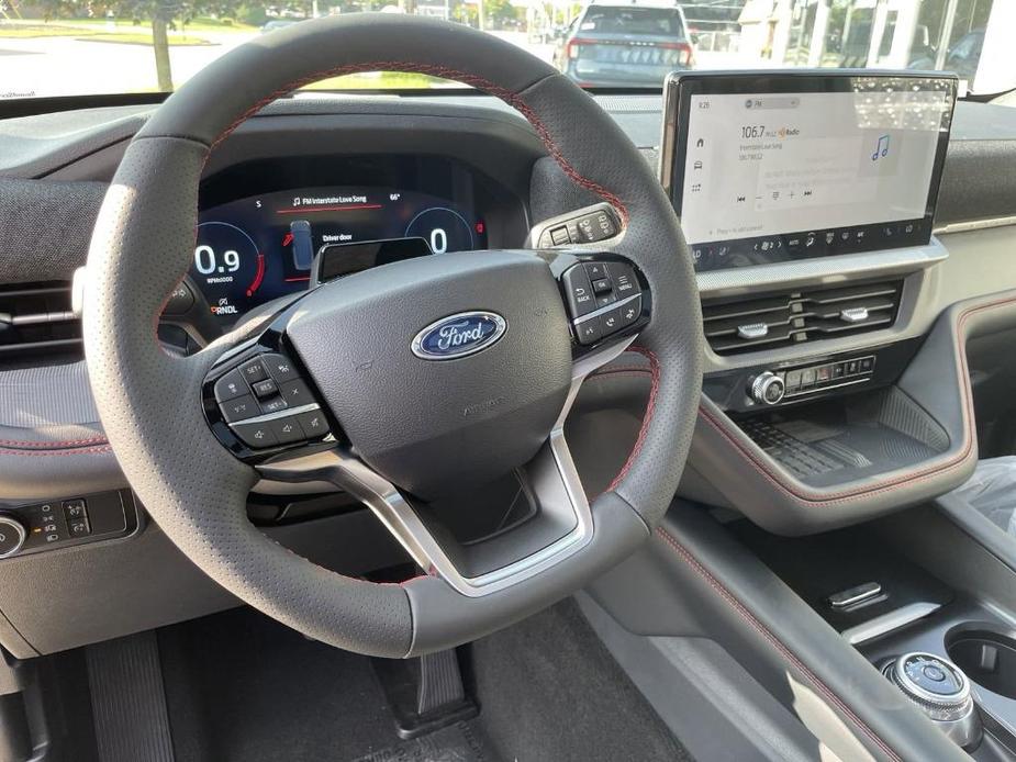 new 2025 Ford Explorer car, priced at $49,975