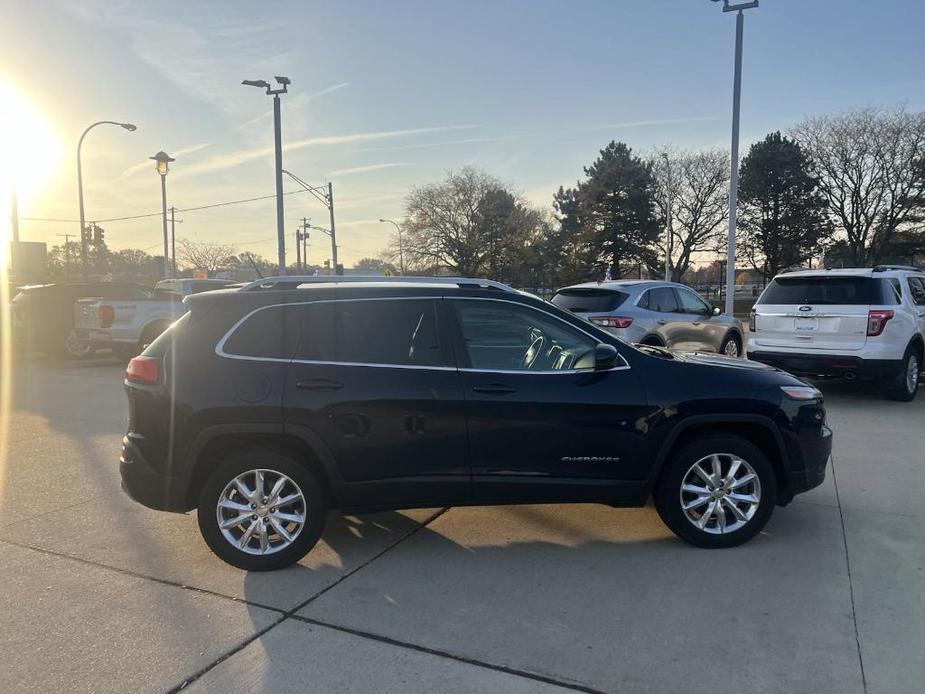 used 2015 Jeep Cherokee car, priced at $13,495