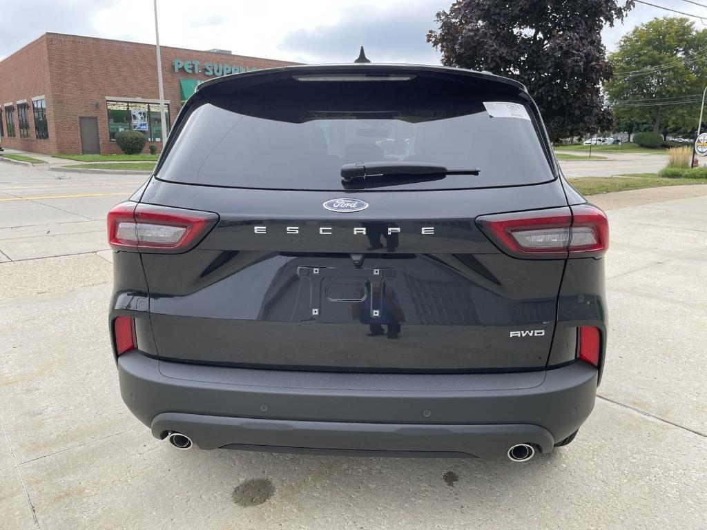 new 2025 Ford Escape car, priced at $32,706