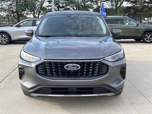 used 2023 Ford Escape car, priced at $25,800
