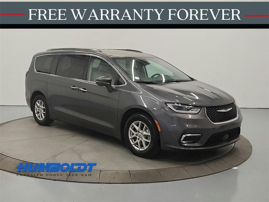 used 2021 Chrysler Pacifica car, priced at $23,987