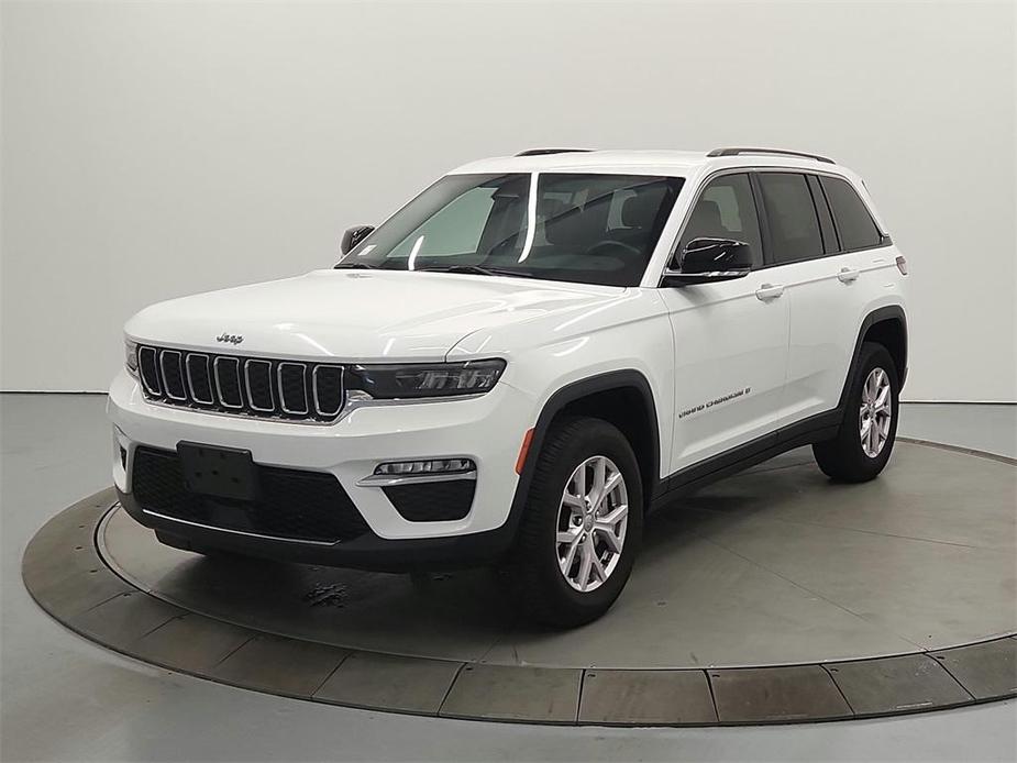 used 2022 Jeep Grand Cherokee car, priced at $32,987