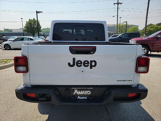 new 2025 Jeep Gladiator car, priced at $43,445