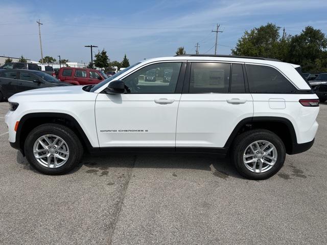 new 2024 Jeep Grand Cherokee car, priced at $33,995