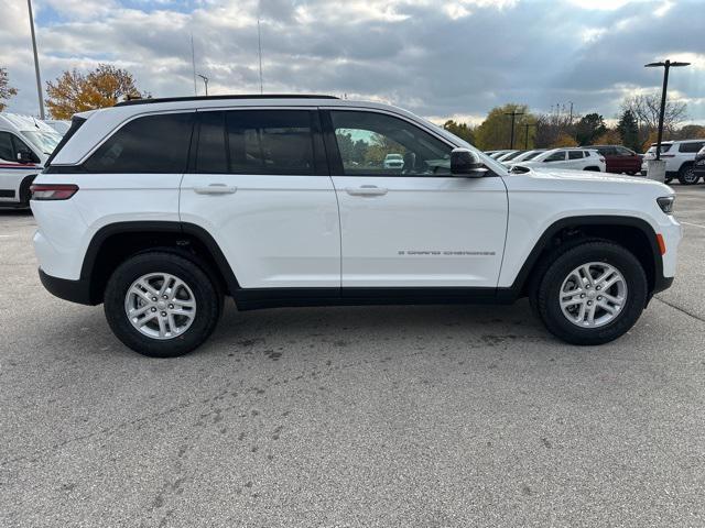 new 2025 Jeep Grand Cherokee car, priced at $37,546