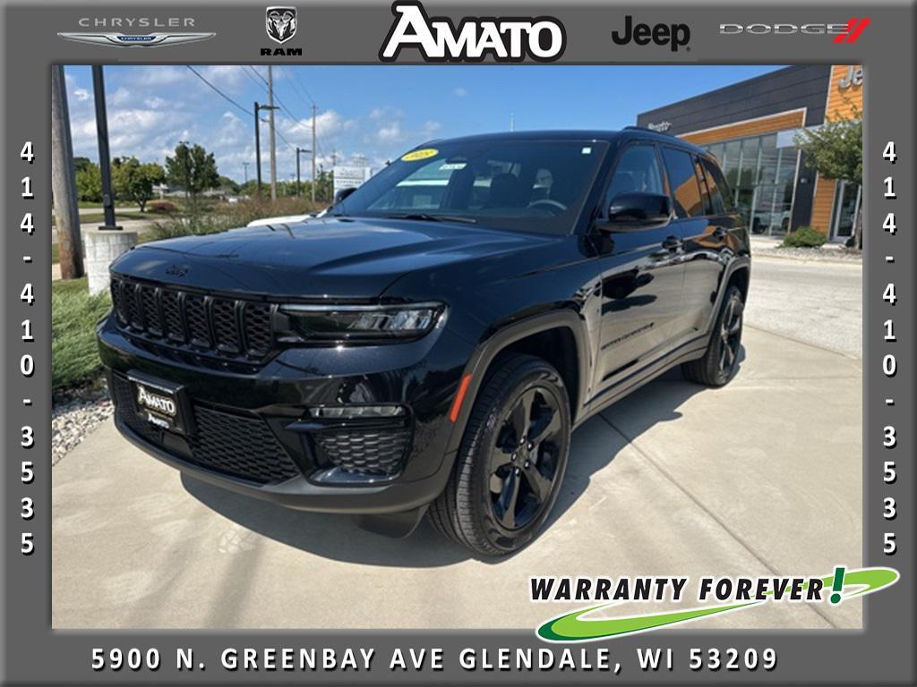 used 2025 Jeep Grand Cherokee car, priced at $41,588