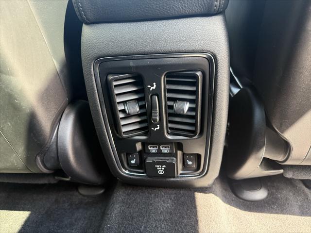 used 2015 Jeep Grand Cherokee car, priced at $17,495