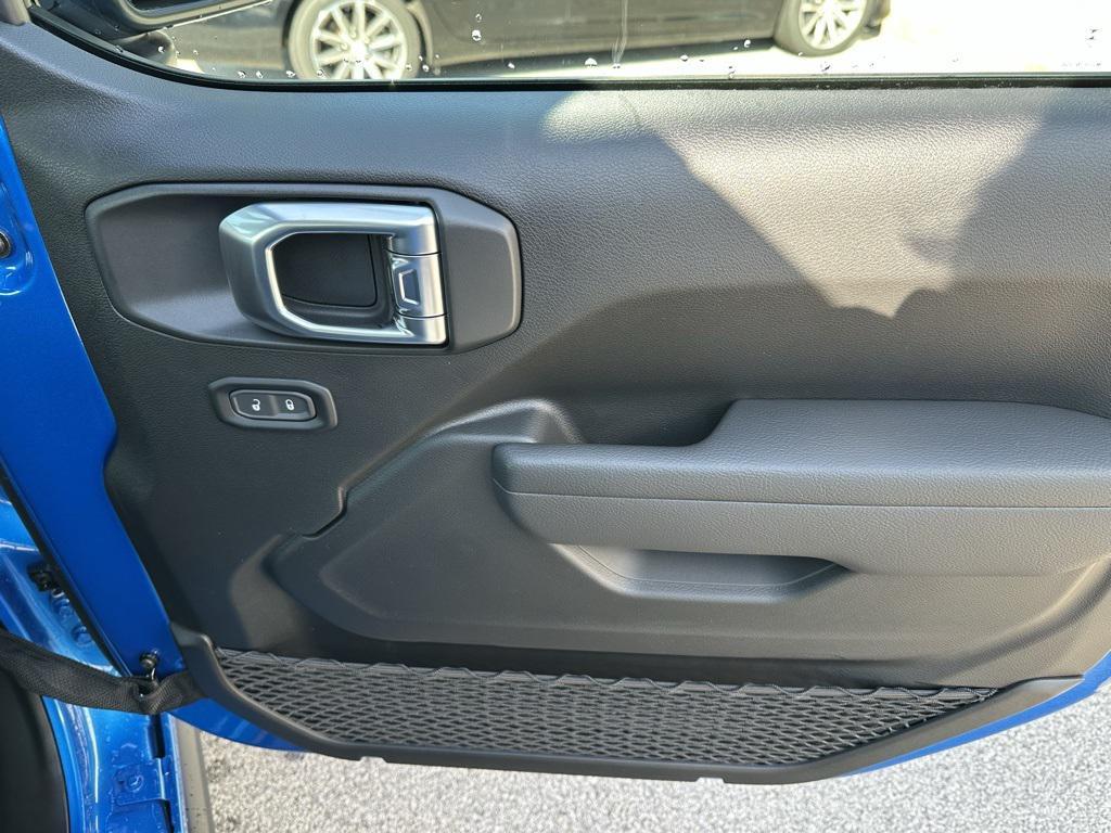 new 2026 Jeep Wrangler car, priced at $48,777