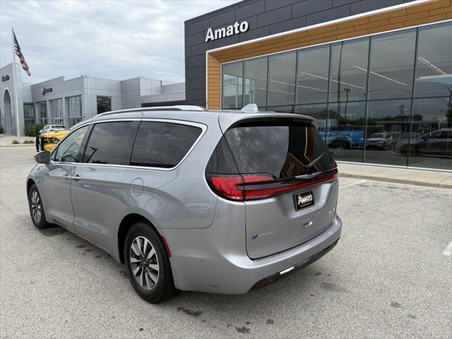 used 2021 Chrysler Pacifica Hybrid car, priced at $20,500