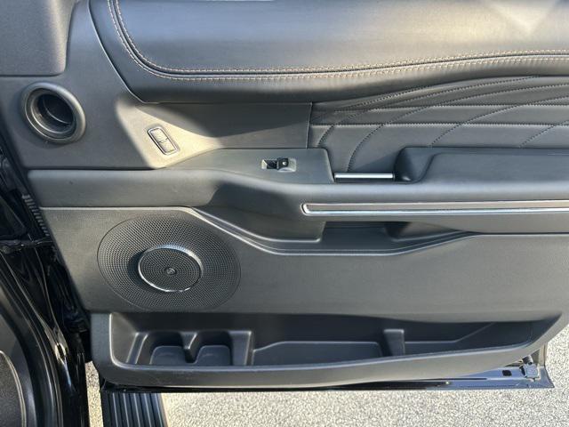 used 2022 Ford Expedition car, priced at $57,220