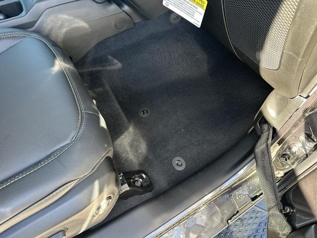 new 2025 Jeep Gladiator car, priced at $44,697