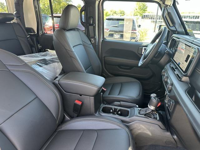 new 2025 Jeep Gladiator car, priced at $44,697