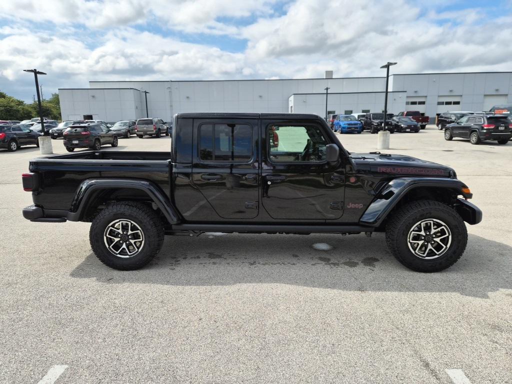 new 2025 Jeep Gladiator car, priced at $47,699