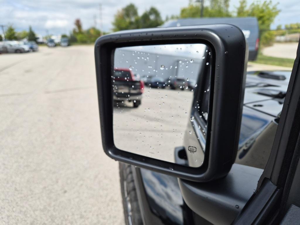 new 2025 Jeep Gladiator car, priced at $47,699