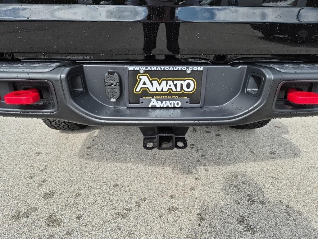 new 2025 Jeep Gladiator car, priced at $47,699