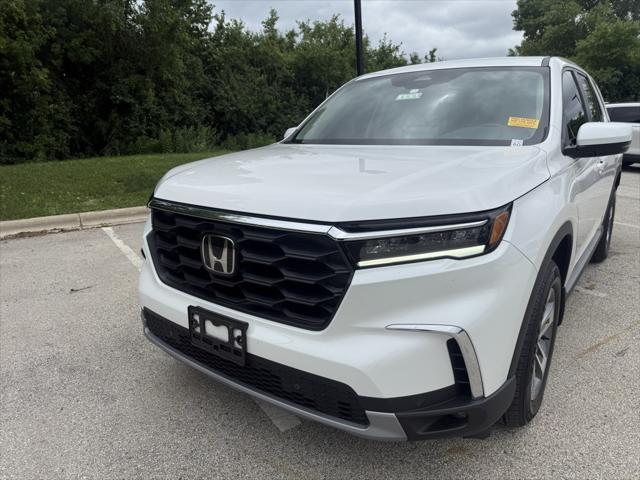 used 2025 Honda Pilot car, priced at $47,668
