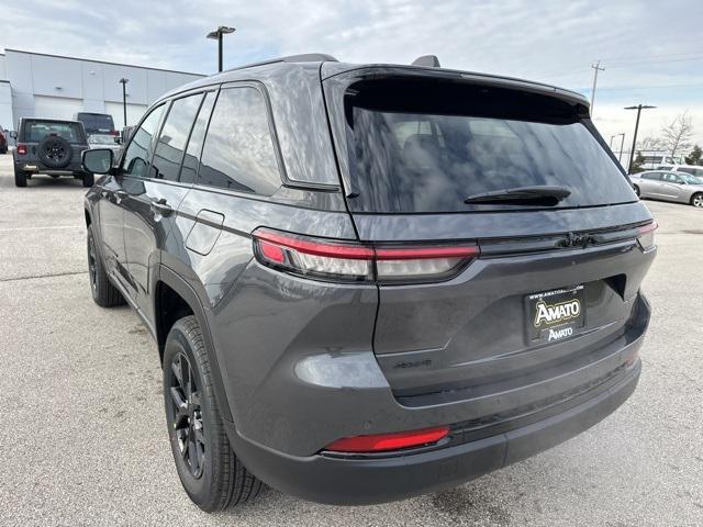 new 2025 Jeep Grand Cherokee car, priced at $41,911