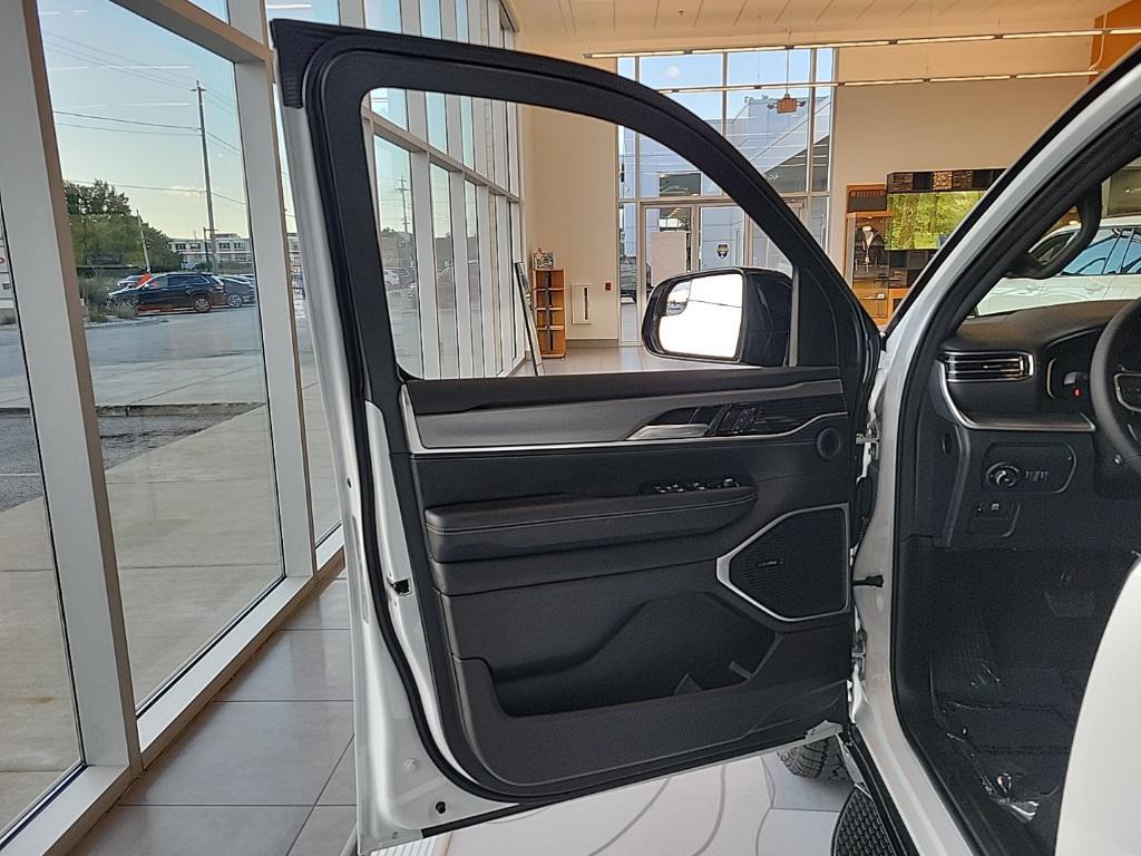 new 2025 Jeep Wagoneer car, priced at $74,835