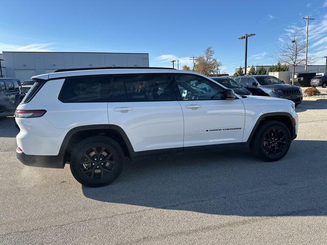 used 2024 Jeep Grand Cherokee L car, priced at $28,996