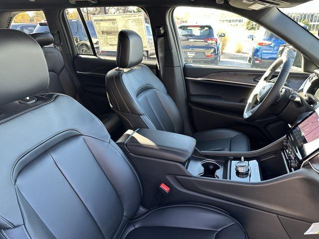 new 2025 Jeep Grand Cherokee car, priced at $41,414