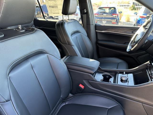 new 2025 Jeep Grand Cherokee L car, priced at $47,665