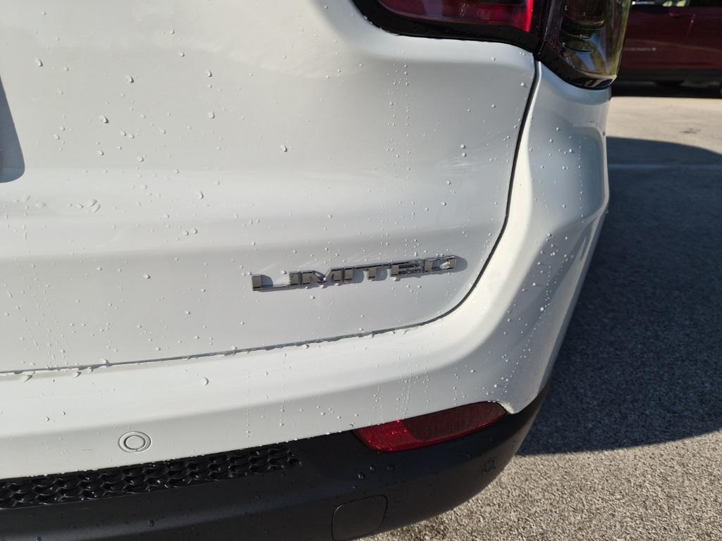 new 2026 Jeep Compass car, priced at $31,340