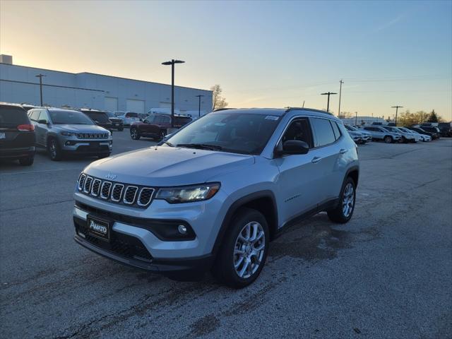 new 2024 Jeep Compass car, priced at $30,490