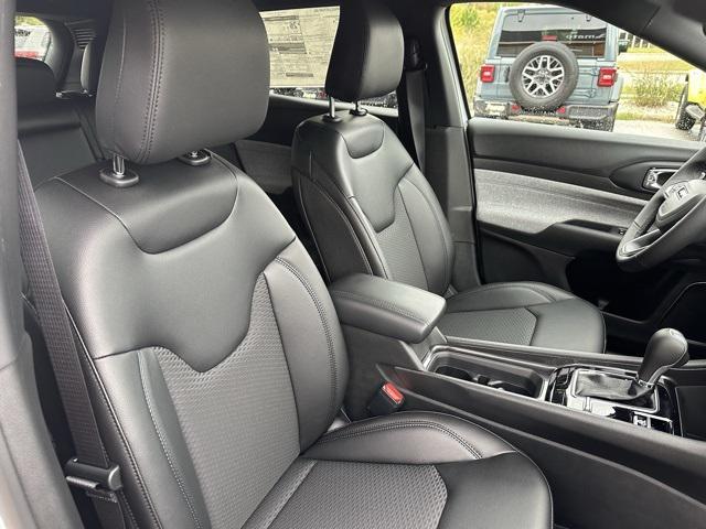 new 2026 Jeep Compass car, priced at $28,304