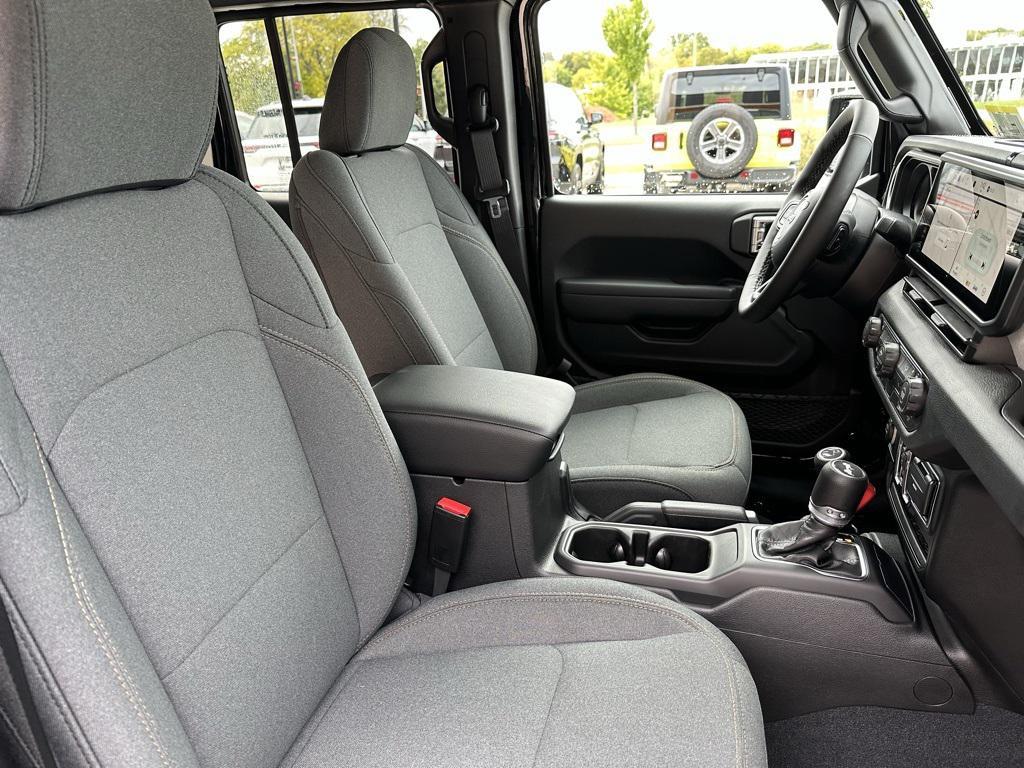 new 2026 Jeep Wrangler car, priced at $50,411