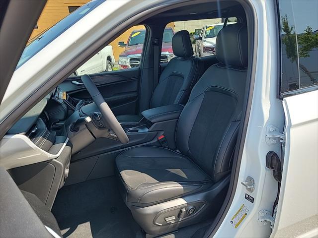 new 2025 Jeep Grand Cherokee L car, priced at $41,396