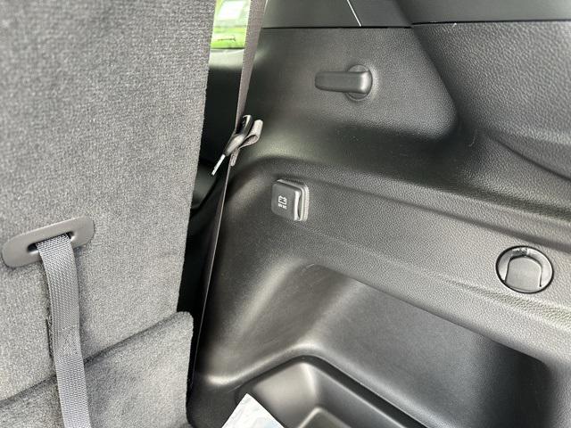 new 2025 Jeep Grand Cherokee L car, priced at $39,989