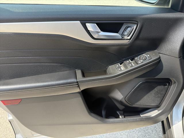 used 2022 Ford Escape car, priced at $23,998