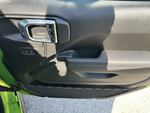 new 2025 Jeep Gladiator car, priced at $46,791