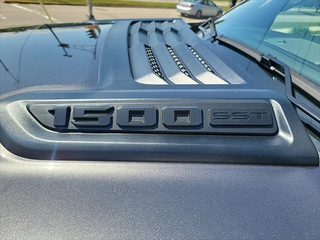 new 2025 Ram 1500 car, priced at $60,499