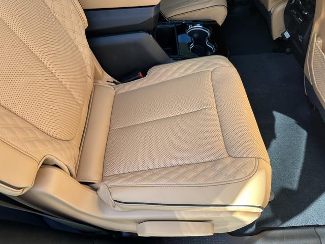 new 2025 Jeep Grand Cherokee L car, priced at $58,062