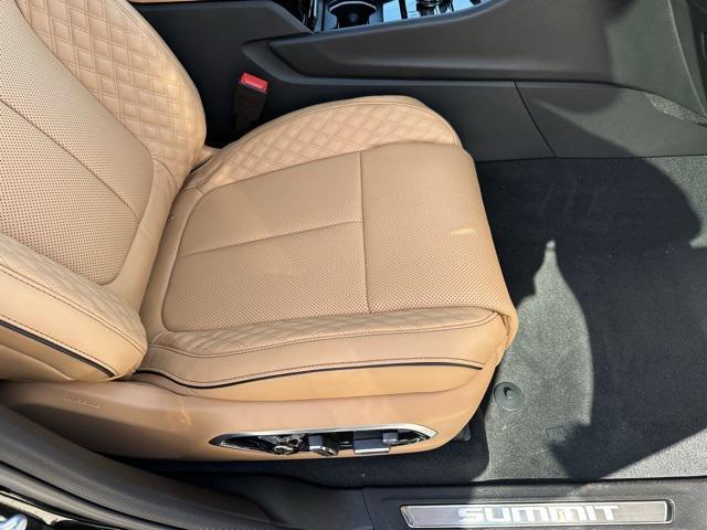 new 2025 Jeep Grand Cherokee L car, priced at $58,062