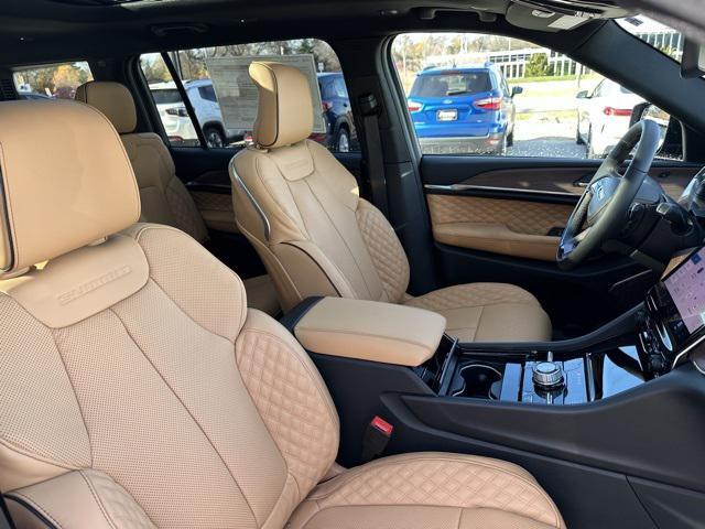 new 2025 Jeep Grand Cherokee L car, priced at $58,062