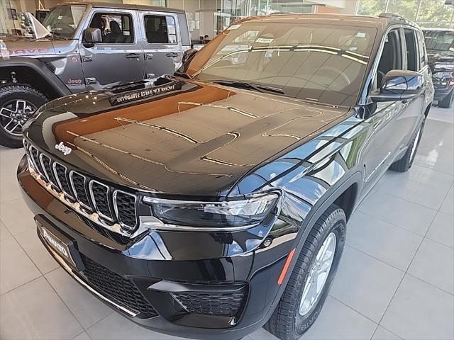 new 2024 Jeep Grand Cherokee car, priced at $35,289