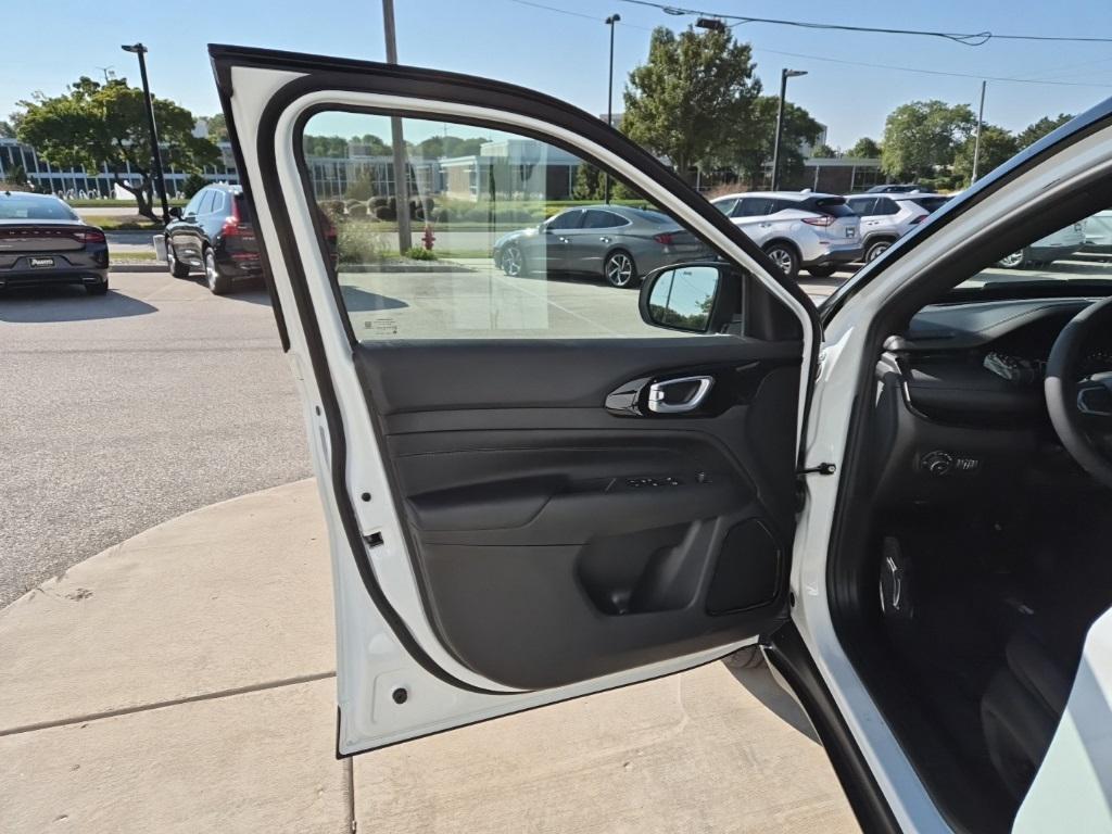 new 2026 Jeep Compass car, priced at $31,496