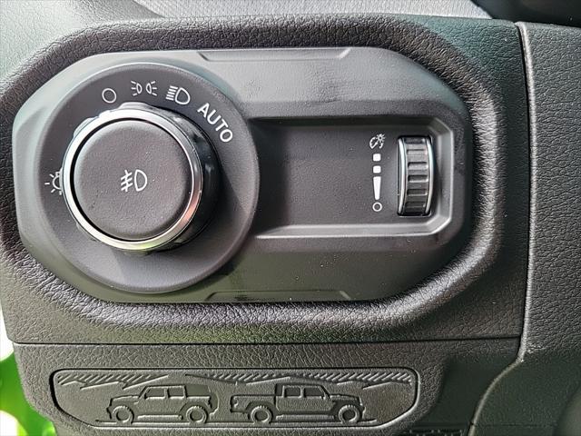 new 2025 Jeep Wrangler car, priced at $41,476